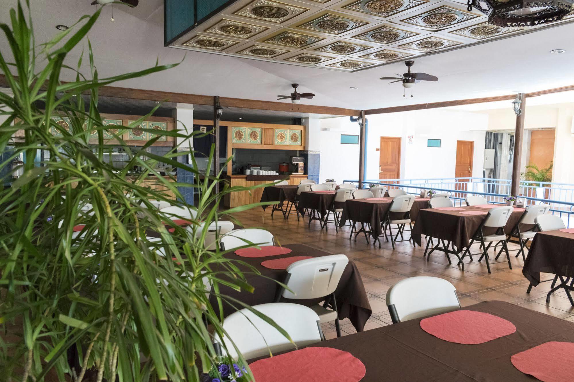 Hotel Puntarenas Beach ภายนอก รูปภาพ