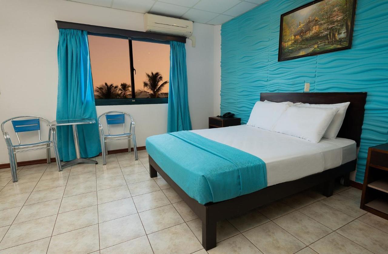 Hotel Puntarenas Beach ภายนอก รูปภาพ